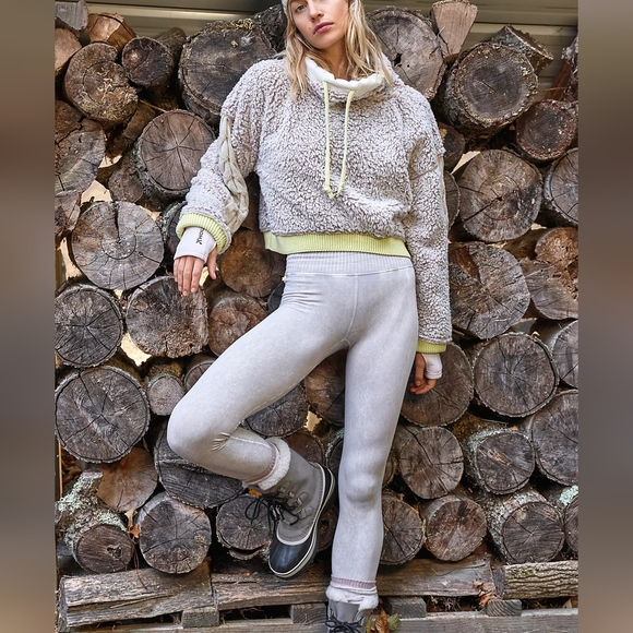 FREE PEOPLE Good Karma High-Rise 7/8 Leggings NWOT - Picture 2 of 11